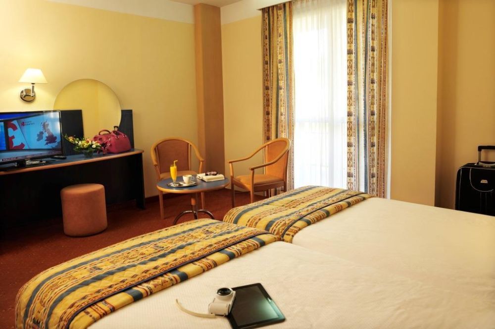 Hotel Mirna - Terme & Wellness Lifeclass Portoroz Exterior photo
